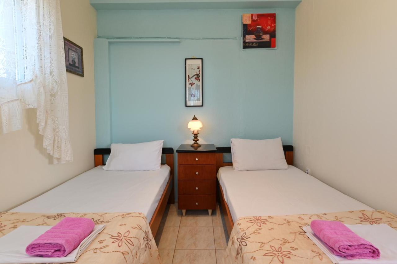 Dionisos Palms Apartments Paralia Dionisiou Eksteriør billede