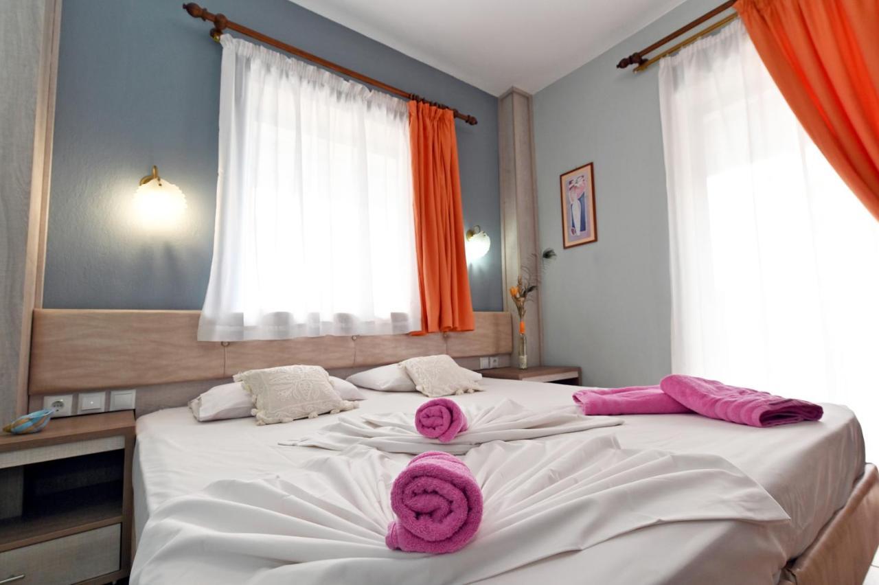 Dionisos Palms Apartments Paralia Dionisiou Eksteriør billede