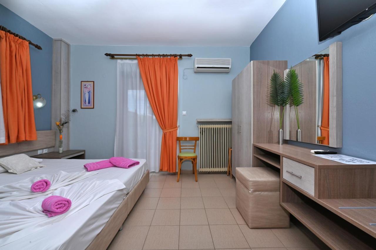 Dionisos Palms Apartments Paralia Dionisiou Eksteriør billede