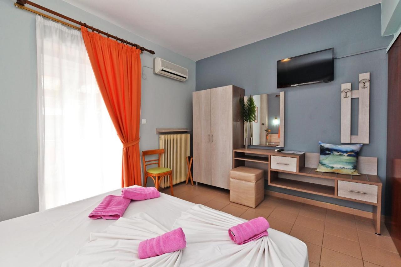 Dionisos Palms Apartments Paralia Dionisiou Eksteriør billede