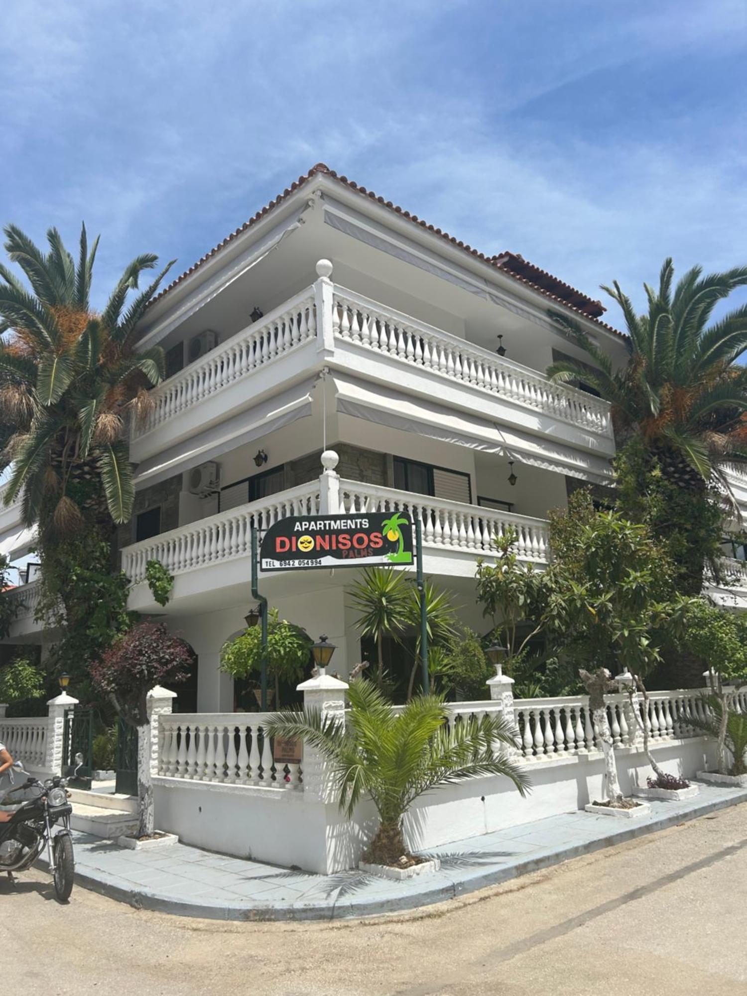 Dionisos Palms Apartments Paralia Dionisiou Eksteriør billede