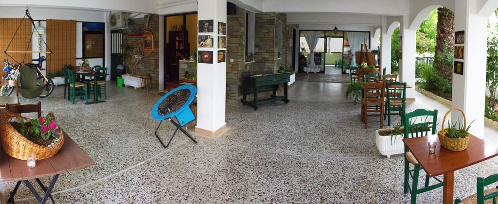 Dionisos Palms Apartments Paralia Dionisiou Eksteriør billede